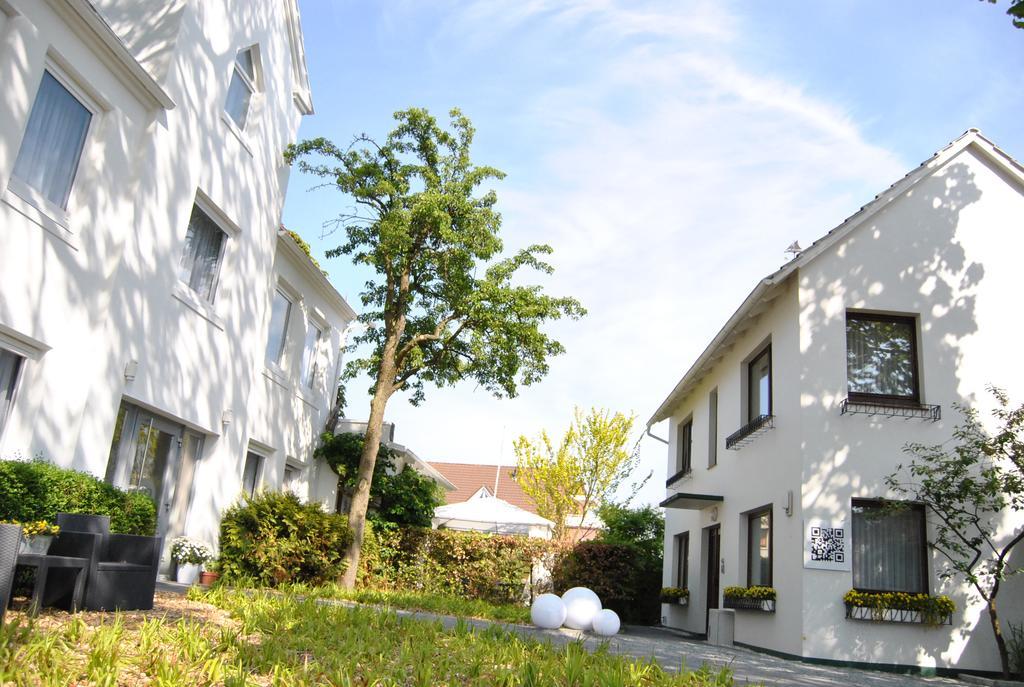 Meerzeit Hotel Куксхафен Экстерьер фото